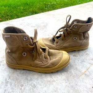 Women’s Pampa Hi Palladium boots